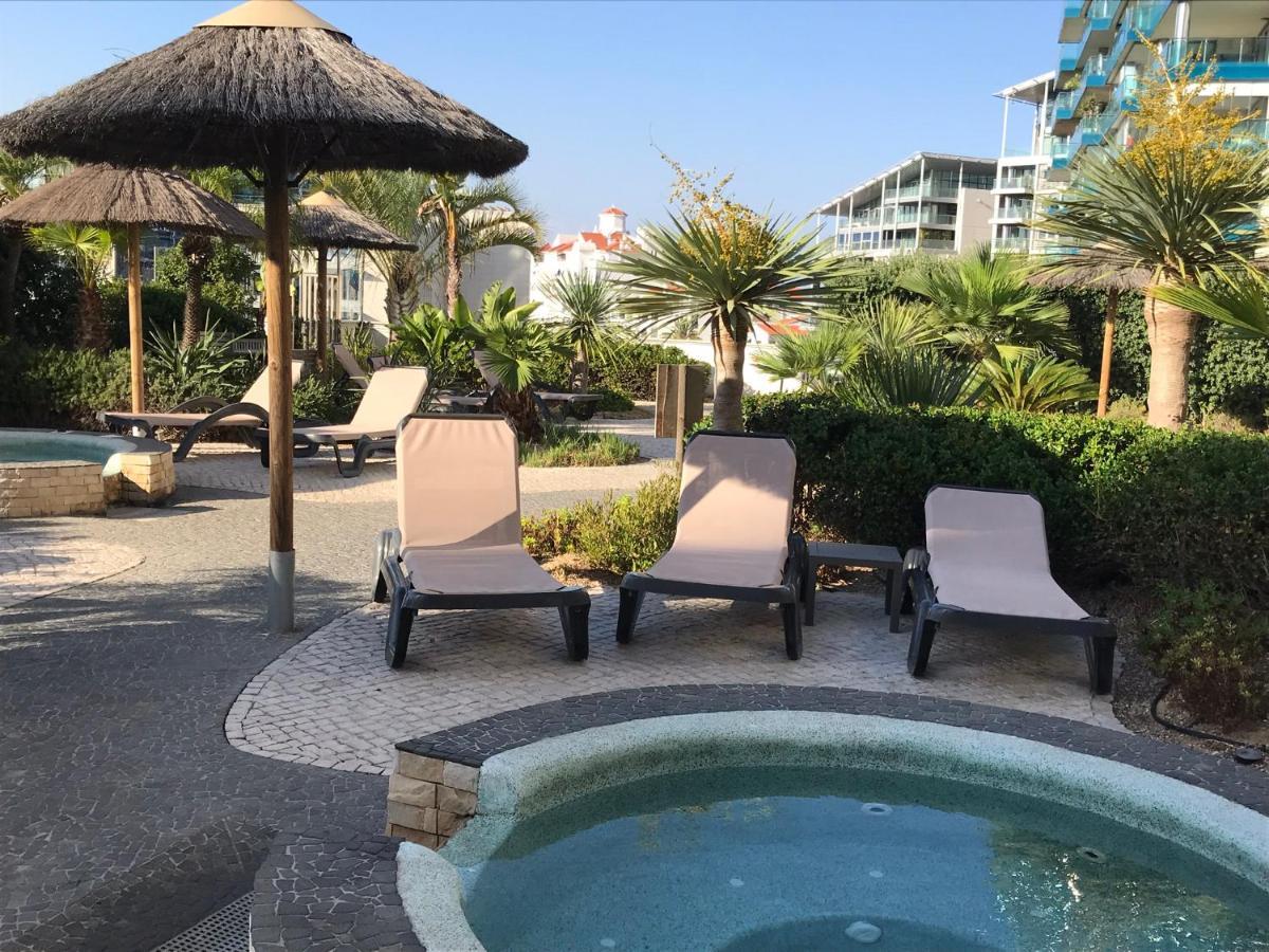 Swimming Pools Apartment In Ocean Village - 2 Bed 2 Bath Rock View ยิบรอลตาร์ ภายนอก รูปภาพ