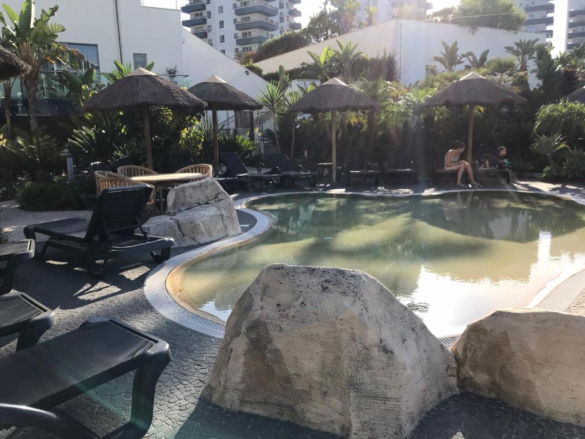 Swimming Pools Apartment In Ocean Village - 2 Bed 2 Bath Rock View ยิบรอลตาร์ ภายนอก รูปภาพ