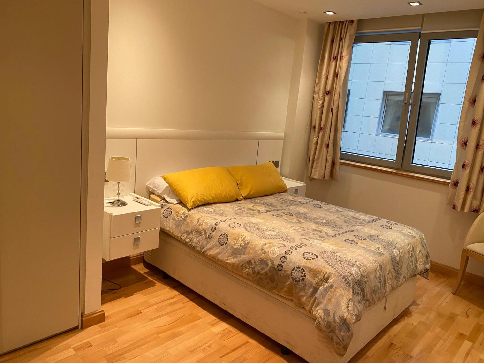 Swimming Pools Apartment In Ocean Village - 2 Bed 2 Bath Rock View ยิบรอลตาร์ ภายนอก รูปภาพ